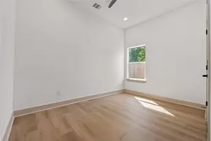 4214 Clover St, Houston, TX 77051 - Photo 17