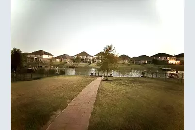 24323 Marcello Lakes Drive, Katy, TX 77493 - Photo 37