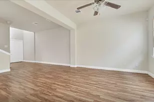 3738 Ashford Villa Ln, Houston, TX 77082 - Photo 5