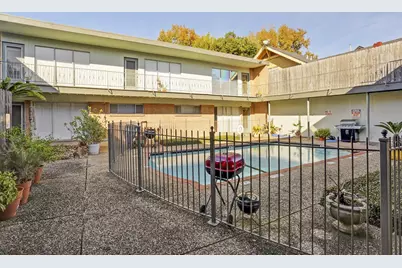3703 Roseland Street #4, Houston, TX 77006 - Photo 1