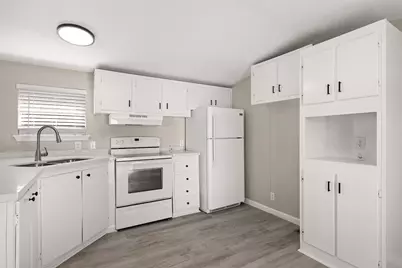 2222 N Austin Avenue #7, Pearland, TX 77581 - Photo 11