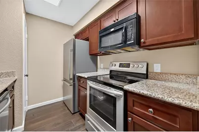 6111 Beverly Hill Street #28, Houston, TX 77057 - Photo 5