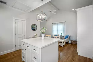 218 E 27th St, Houston, TX 77008 - Photo 13