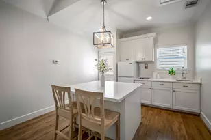 218 E 27th St, Houston, TX 77008 - Photo 11