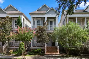 218 E 27th St, Houston, TX 77008 - Photo 3