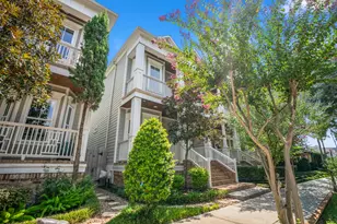 218 E 27th St, Houston, TX 77008 - Photo 1