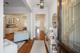 218 E 27th St, Houston, TX 77008 - Photo 7