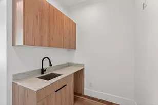 6824 Sidney St, Houston, TX 77021 - Photo 9