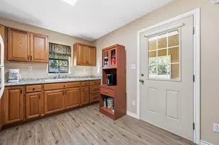 211 County Rd 2292, Cleveland, TX 77327 - Photo 11