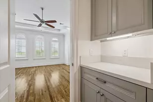 1301 Peden St, Houston, TX 77006 - Photo 17