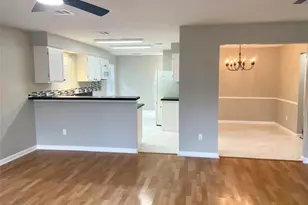 5030 Valleyview Dr, La Porte, TX 77571 - Photo 5