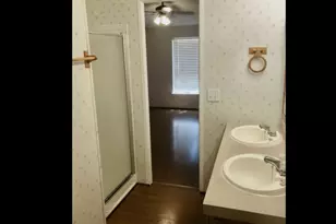 2107 Smith St, Waller, TX 77484 - Photo 5