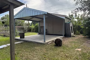 304 Brigadoon Ln, Friendswood, TX 77546 - Photo 11