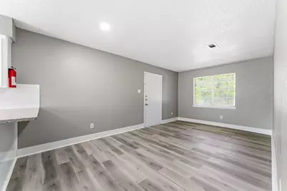 16957 Rabon Chapel Road #9, Montgomery, TX 77316 - Photo 5