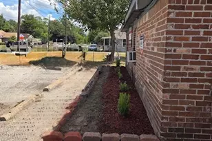 4716 Carmen St, Houston, TX 77033 - Photo 9