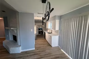 8707 Sherrywood Dr, Houston, TX 77044 - Photo 5