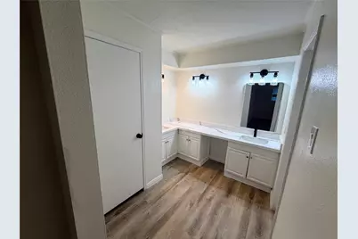 8707 Sherrywood Drive, Houston, TX 77044 - Photo 9
