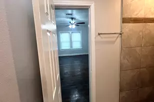 2616 Rosedale St, Houston, TX 77004 - Photo 9