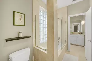 15 Hudson Cir, Houston, TX 77024 - Photo 25