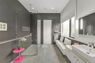 15 Hudson Cir, Houston, TX 77024 - Photo 29
