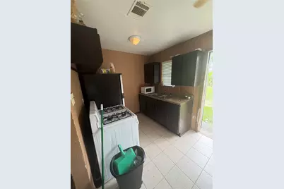 149 Georgia Street, Houston, TX 77029 - Photo 9
