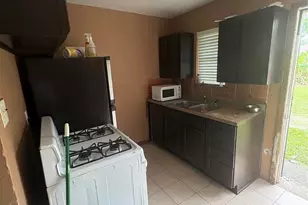 149 Georgia St, Houston, TX 77029 - Photo 9