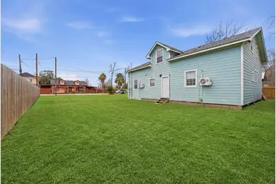 7301 Avenue K #B, Houston, TX 77011 - Photo 9