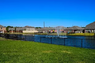 29619 Yaupon Shore Dr, Spring, TX 77386 - Photo 3