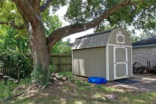 4 Shantilly Ln, Bay City, TX 77414 - Photo 35