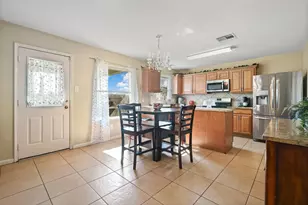 1818 Mickle Creek Dr, Houston, TX 77049 - Photo 9