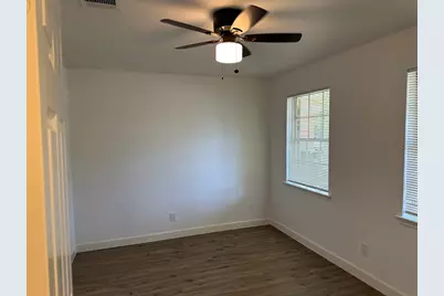 934 Bacliff Drive, Bacliff, TX 77518 - Photo 17