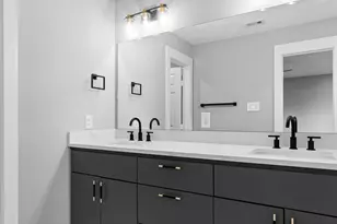 6723 Cohn St, Houston, TX 77091 - Photo 9