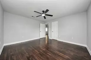 9238 Klondike St, Houston, TX 77075 - Photo 29