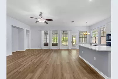 42 Silver Lute Place, The Woodlands, TX 77381 - Photo 7