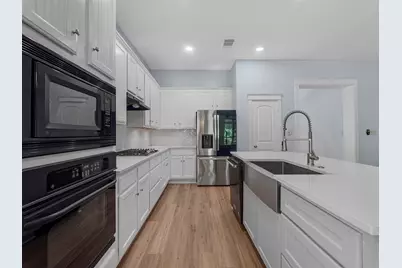 42 Silver Lute Place, The Woodlands, TX 77381 - Photo 13