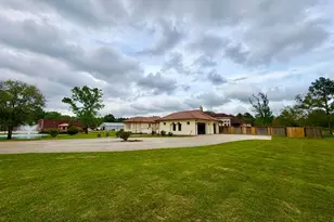 12410 Keith Rd, Beaumont, TX 77713 - Photo 3