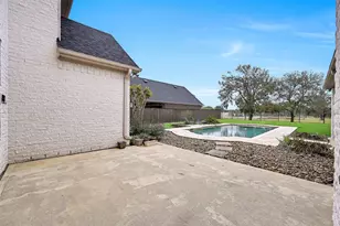 209 Hunters Ln, Friendswood, TX 77546 - Photo 33