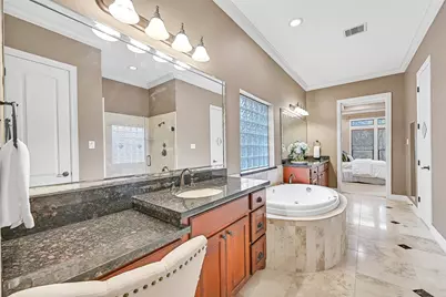 209 Hunters Lane, Friendswood, TX 77546 - Photo 21