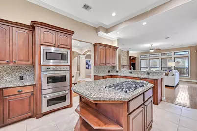 209 Hunters Lane, Friendswood, TX 77546 - Photo 19