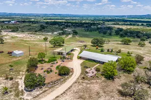 369 Sakewitz, Comfort, TX 78013 - Photo 25