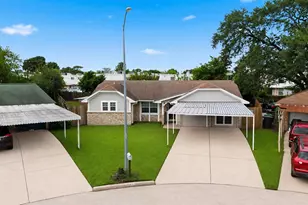 8619 Ardley Cir, Houston, TX 77088 - Photo 15