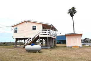 373 Neptune St, Sargent, TX 77414 - Photo 3
