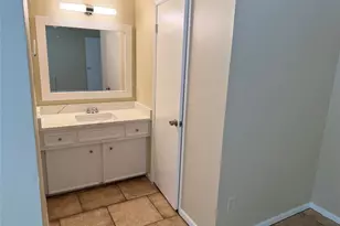 6610 Addicks Clodine Rd, Houston, TX 77083 - Photo 25