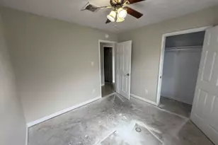 16528 Monte Carlo Ln, Houston, TX 77053 - Photo 9
