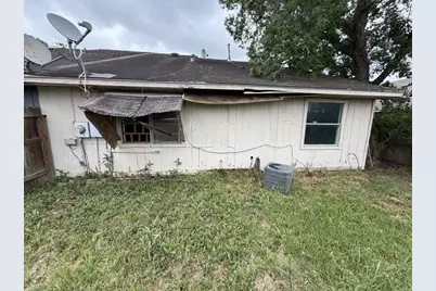 16528 Monte Carlo Lane, Houston, TX 77053 - Photo 9