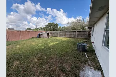 16528 Monte Carlo Lane, Houston, TX 77053 - Photo 17