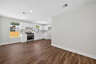 511 E Melville Dr, Crosby, TX 77532 - Photo 11