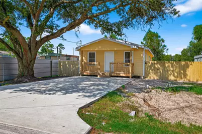 511 E Melville Drive, Crosby, TX 77532 - Photo 5