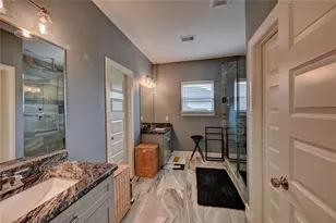 8419 Observatory St, Houston, TX 77088 - Photo 21