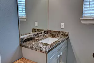 8419 Observatory St, Houston, TX 77088 - Photo 23